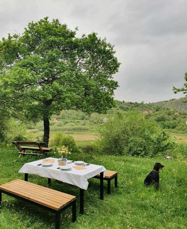 Eco Village Nevidio Poscenje 外观 照片