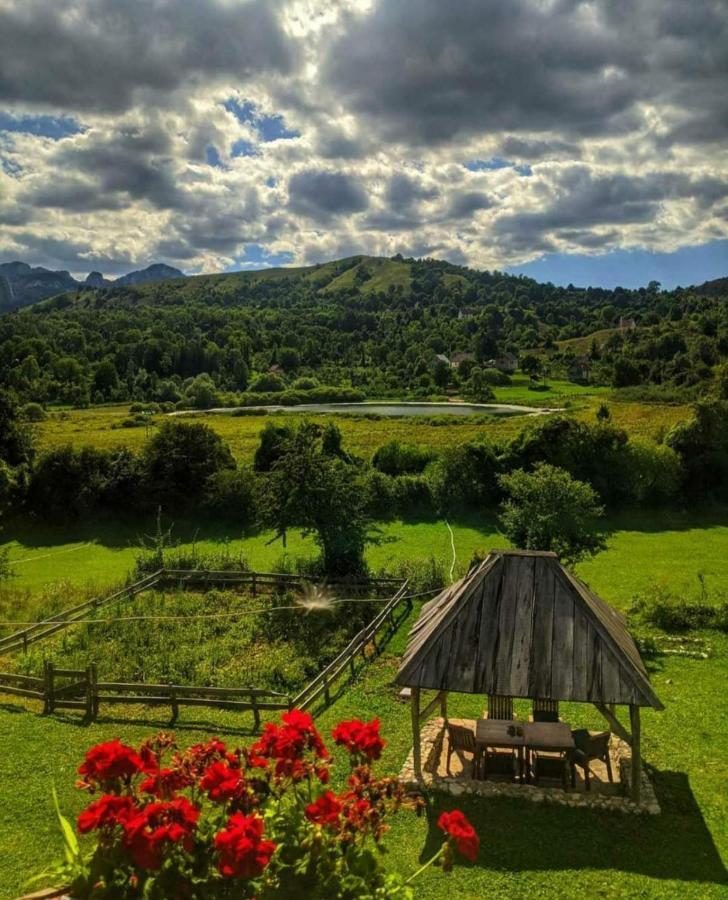 Eco Village Nevidio Poscenje 外观 照片