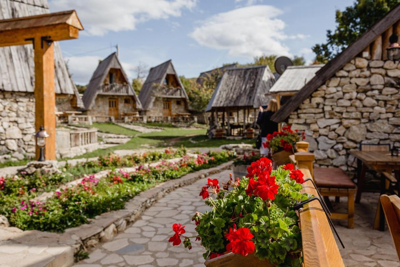 Eco Village Nevidio Poscenje 外观 照片