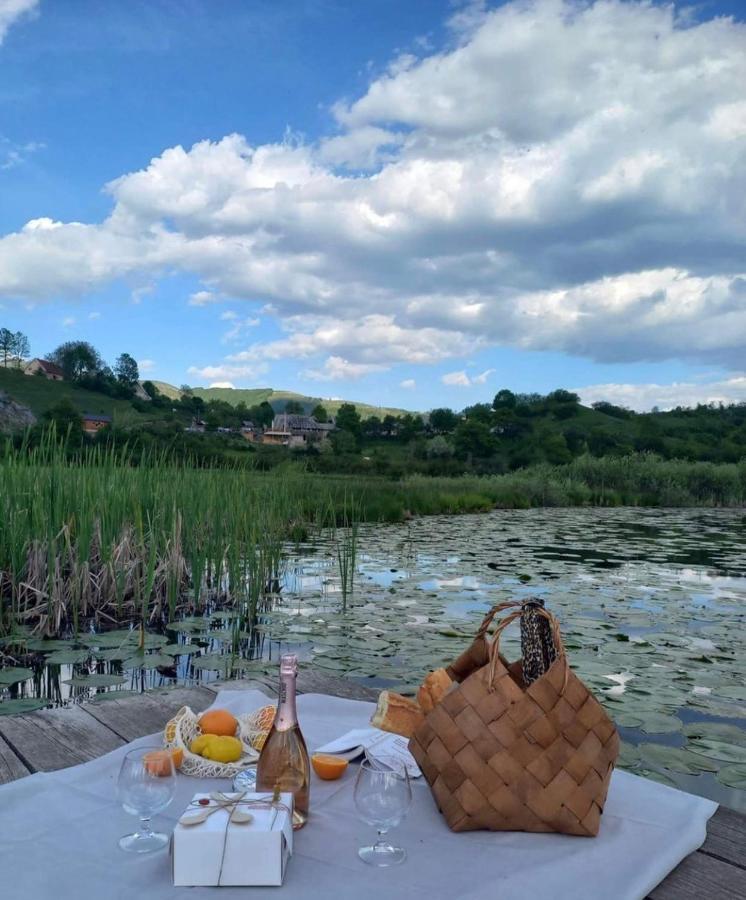 Eco Village Nevidio Poscenje 外观 照片